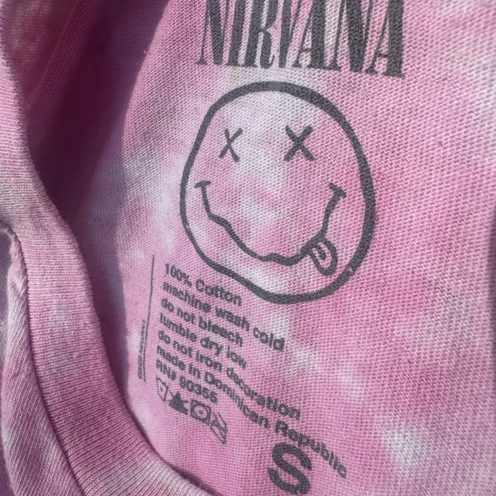 NIRVANA adults pink tie-dye graphic t-shirt with smiley face logo, unisex small - Picture 7 of 11